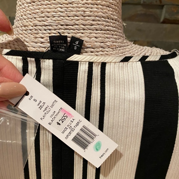 Theory Zelia Top (2 sizes) NWT - Picture 6 of 7